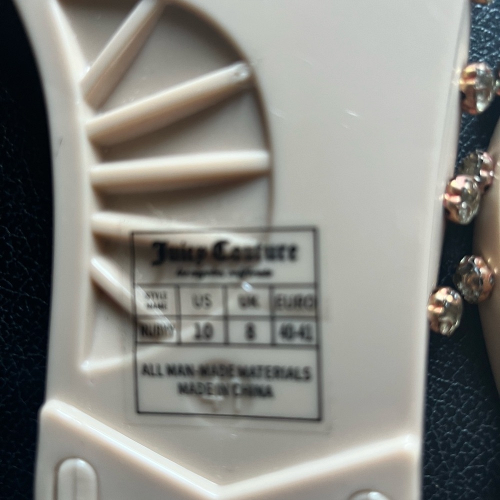 NWOT Juicy Couture Womens Sandal Size 10 Beige Flip Flop Studded Rhineston🌸 - Picture 15 of 15